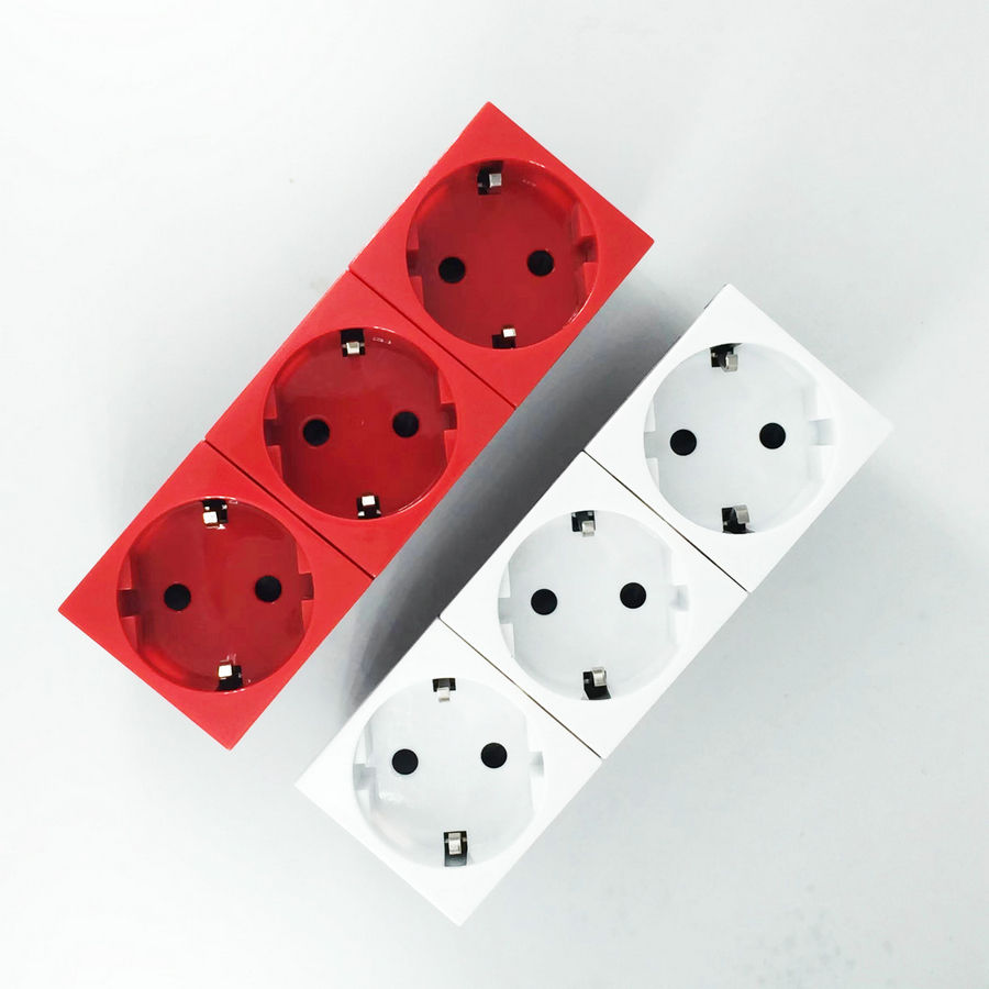 77253 Leg Multi-support multiple socket Mosaic 3 x 2P+E automatic terminals German standard 3 ways 77253 triple socket 45*135mm