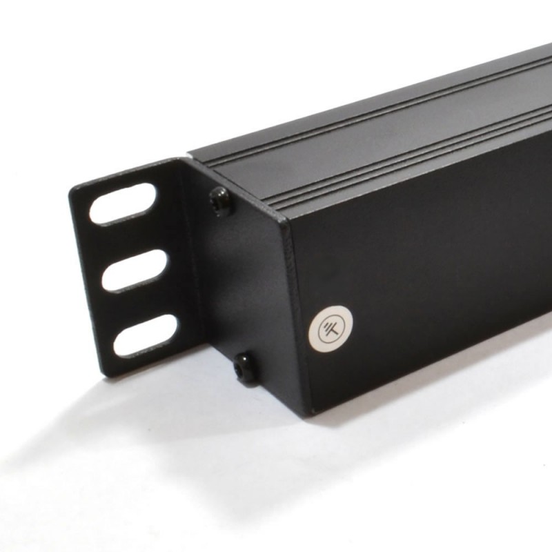 pdu-c13-sockets-6-way-with-c14-iec-power-distribution-unit-horizontal-18m (1)